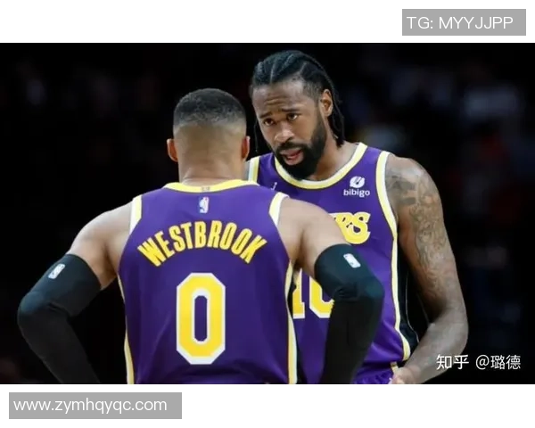 火箭队与鹈鹕队激战正酣10月27日精彩对决引发球迷热议