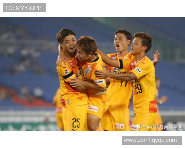 清水心跳与鹿岛鹿角的激烈对决展现足球魅力与团队精神的巅峰较量 清水心跳与鹿岛鹿角的激烈对决展现足球魅力与团队精神的巅峰较量